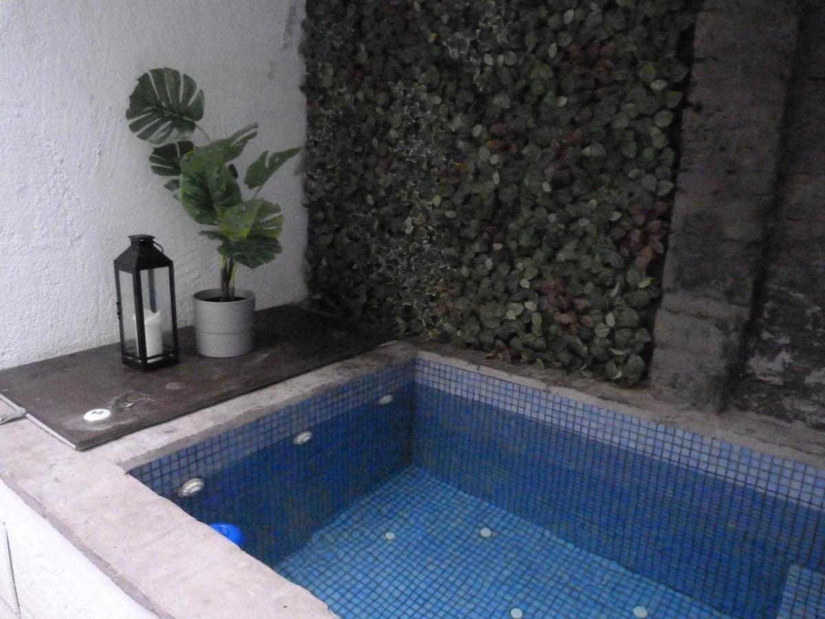 Pequeño alojamiento con Mini Piscina temperatura ambiente - WIFI Free Valencia Exterior foto