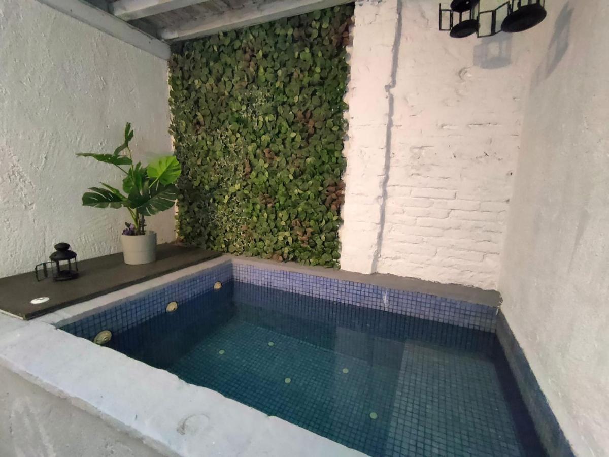 Pequeño alojamiento con Mini Piscina temperatura ambiente - WIFI Free Valencia Exterior foto