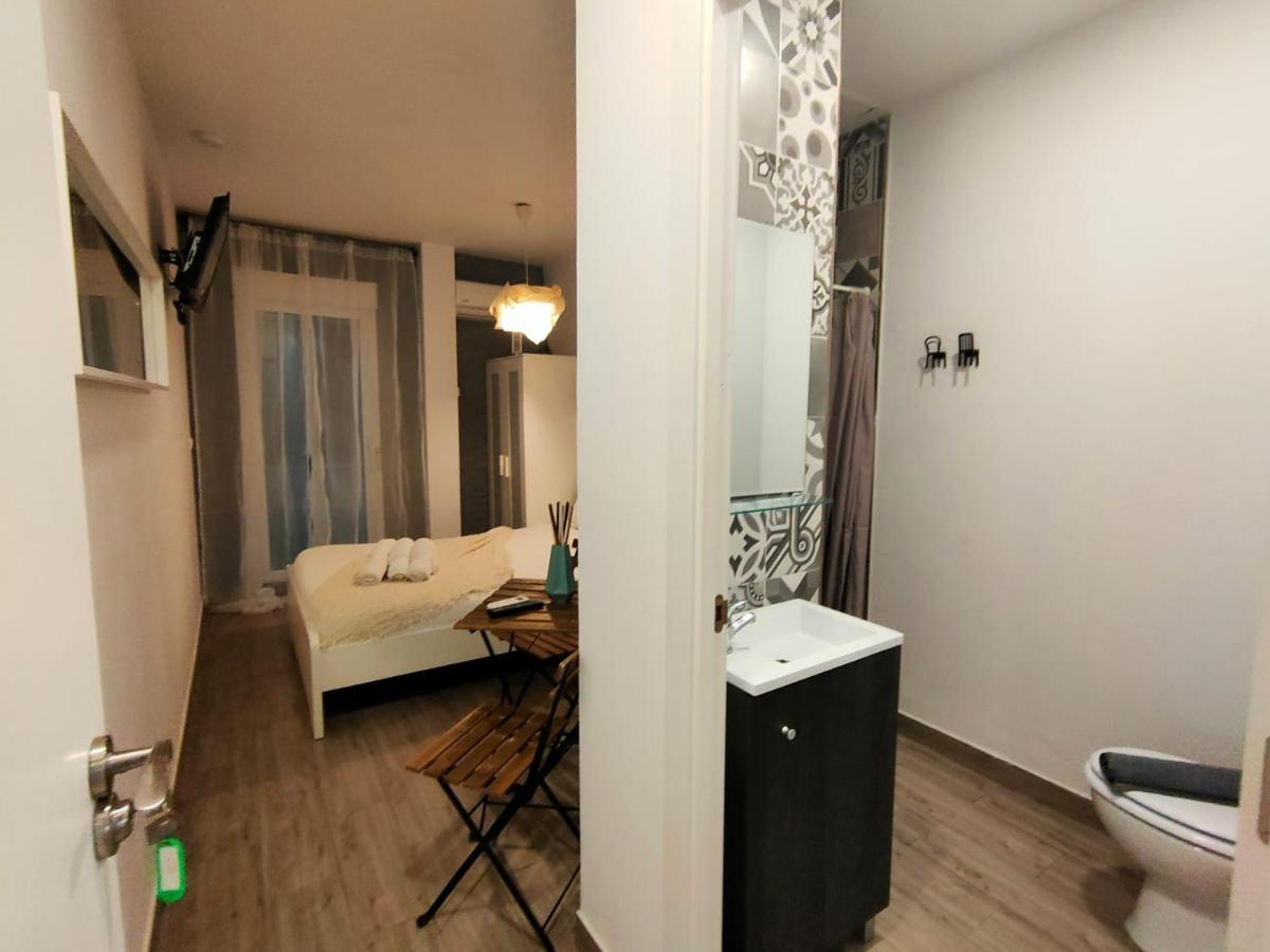 Pequeño alojamiento con Mini Piscina temperatura ambiente - WIFI Free Valencia Exterior foto