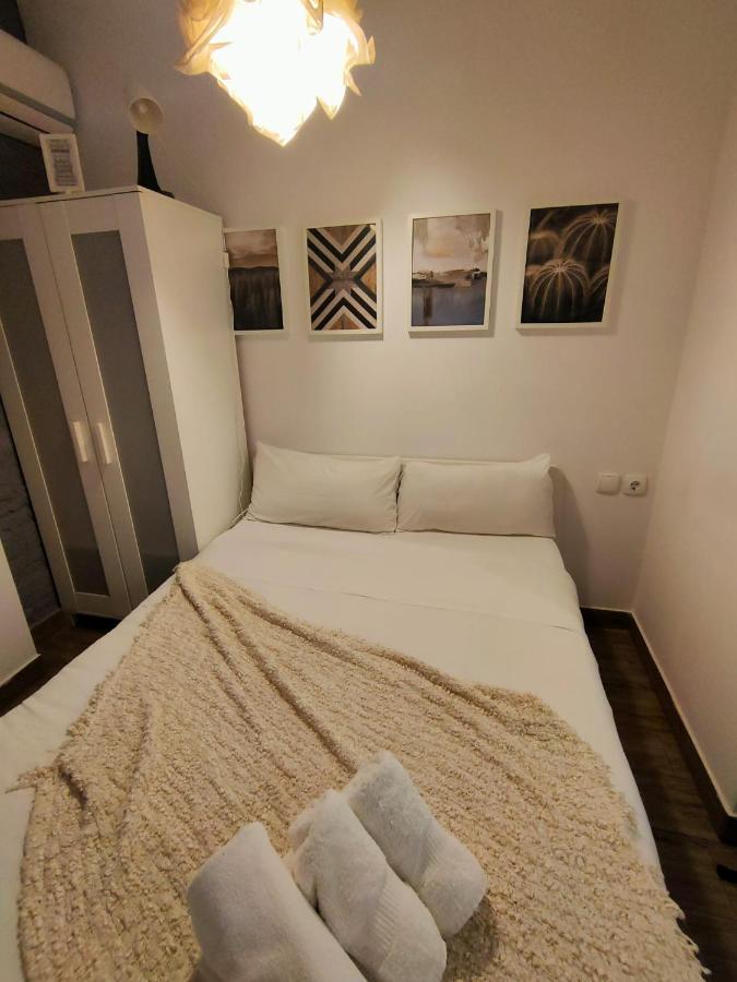 Pequeño alojamiento con Mini Piscina temperatura ambiente - WIFI Free Valencia Exterior foto